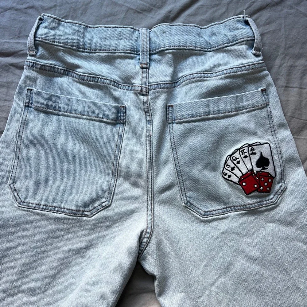 HOLLISTER Super Baggy Jeans Women's Size 30x32‎ Light Wash Denim Casino Graphic